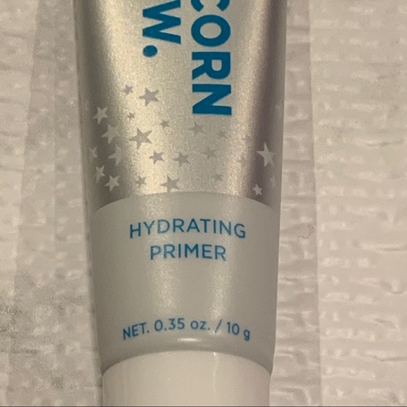 4/$20 Unicorn Glow Hydrating Primer - Picture 3 of 7